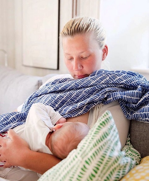 swaddle odejica 120x120 iz organskega bombaža vzorec uporaba